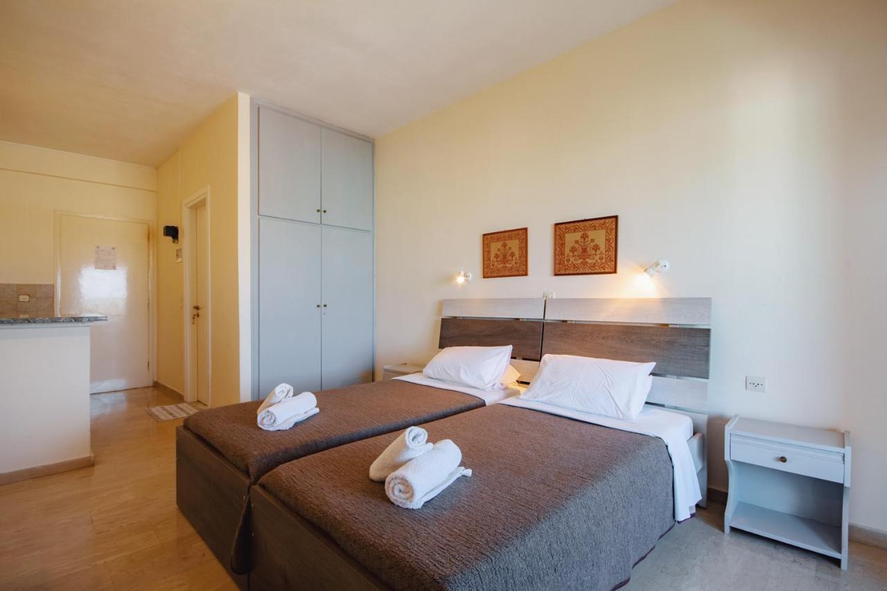 Villa Rosa Apartments 고우비아 외부 사진